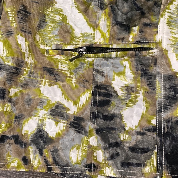 Jacket - Picture 6 of 7